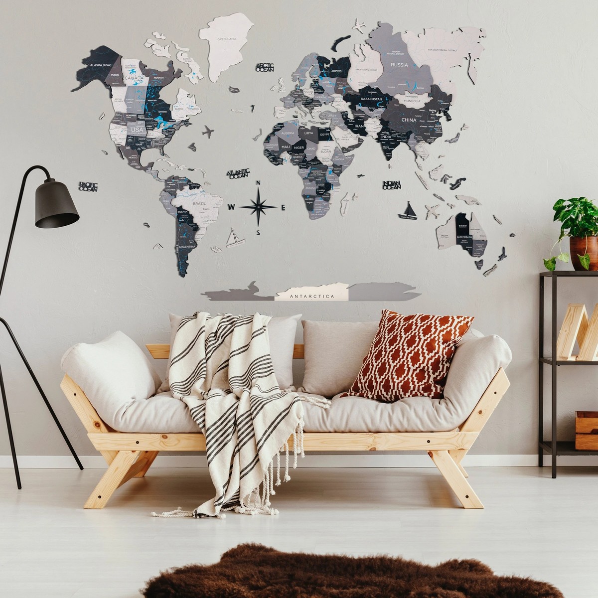 लकड़ी से बना दुनिया का दीवार नक्शा