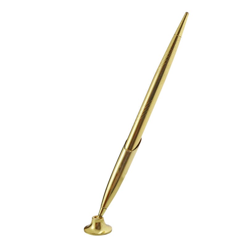 स्टैंड के साथ सुंदर सोने की कलम