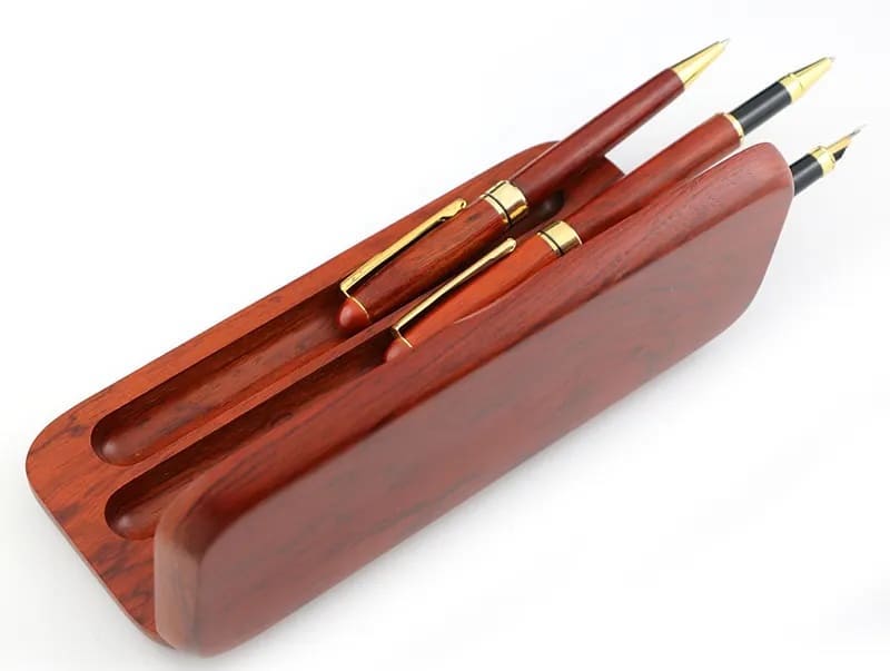 लकड़ी का पेन उपहार सेट