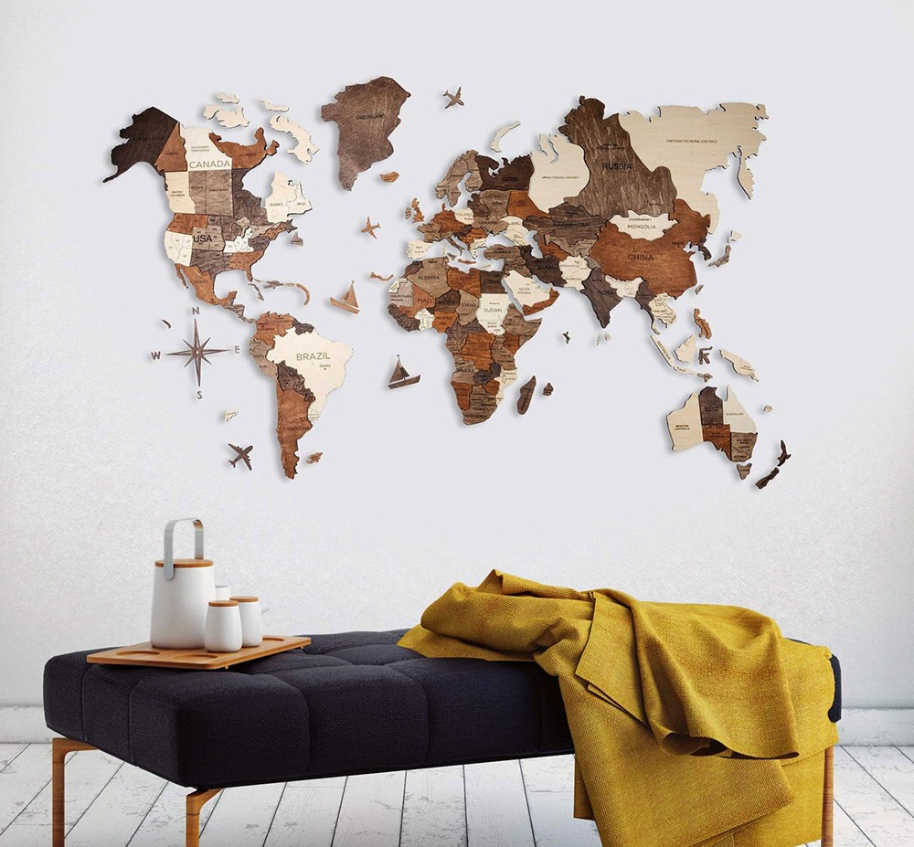 दीवार पर 3 डी लकड़ी की दुनिया का नक्शा